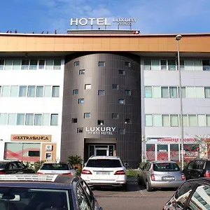 3* Hotel Hotelluxuryprato